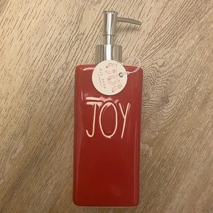 Rae Dunn holiday soap dispenser